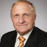 Prof. dr hab. Józef Sala
